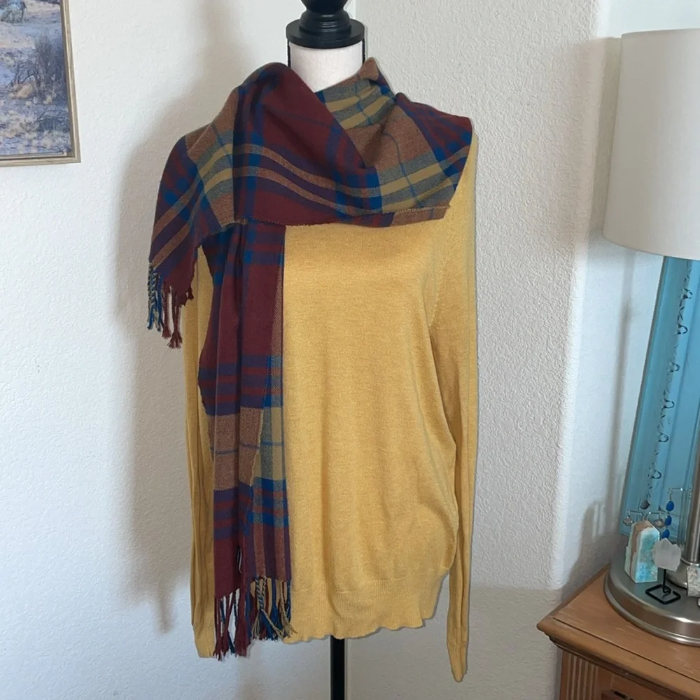 Mossimo Mustard color sweatshirt - Picture 3 of 9